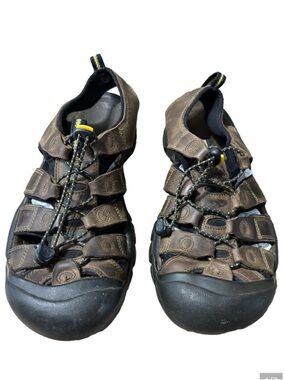 Keen Men's Brown and Black Newport Hiking Waterproof Sandals size 10